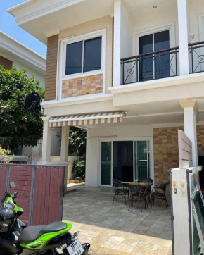 Thaï Holi Home